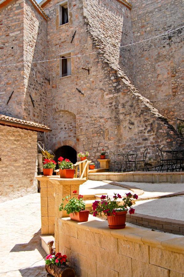 Le Fate Umbria Bed & Breakfast Sellano Eksteriør bilde